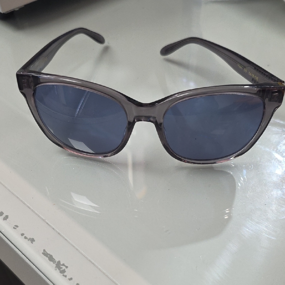 Vera Wang Sunglasses with Studded Detail - Picture 2 of 8